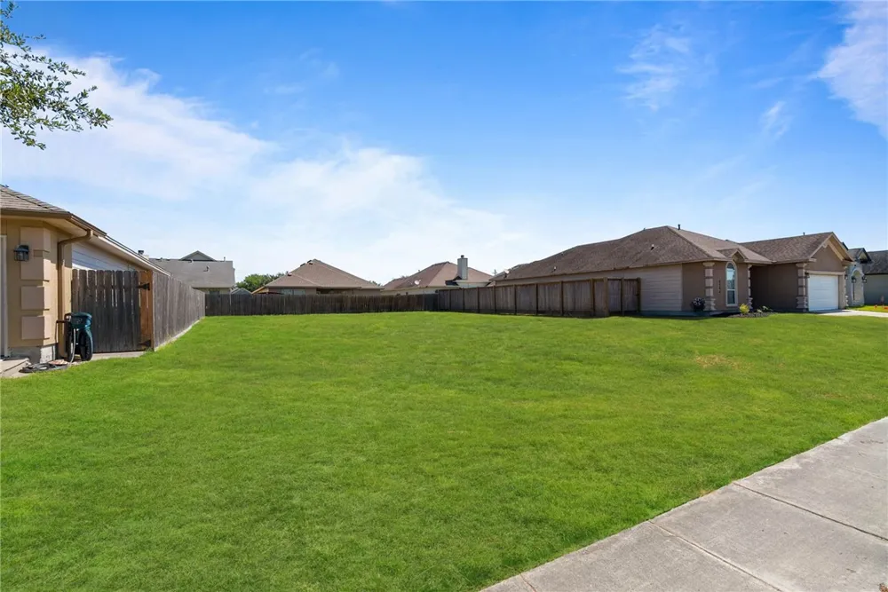 6226 Queen Bess Drive Corpus Christi, TX 78414