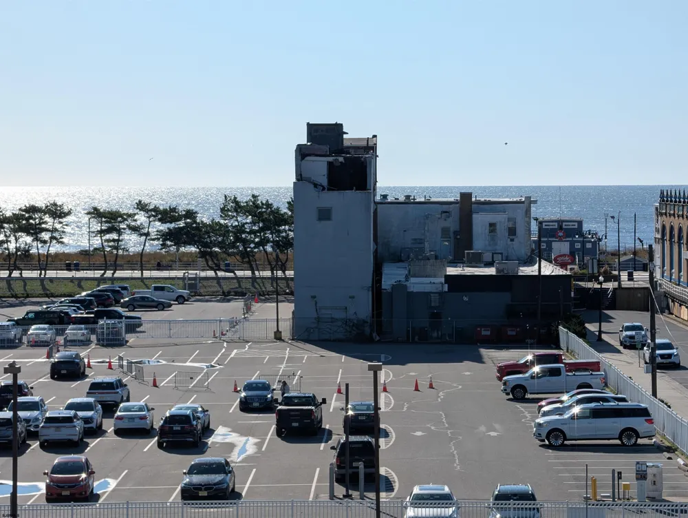 143 S South Carolina Ave Atlantic City, NJ 08401