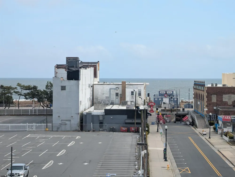 143 S South Carolina Ave Atlantic City, NJ 08401
