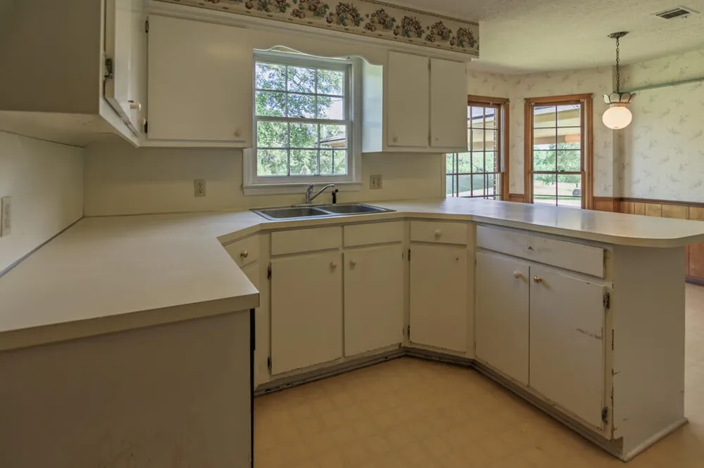 616 Twin Lakes Road Waverly Hall, GA 31831