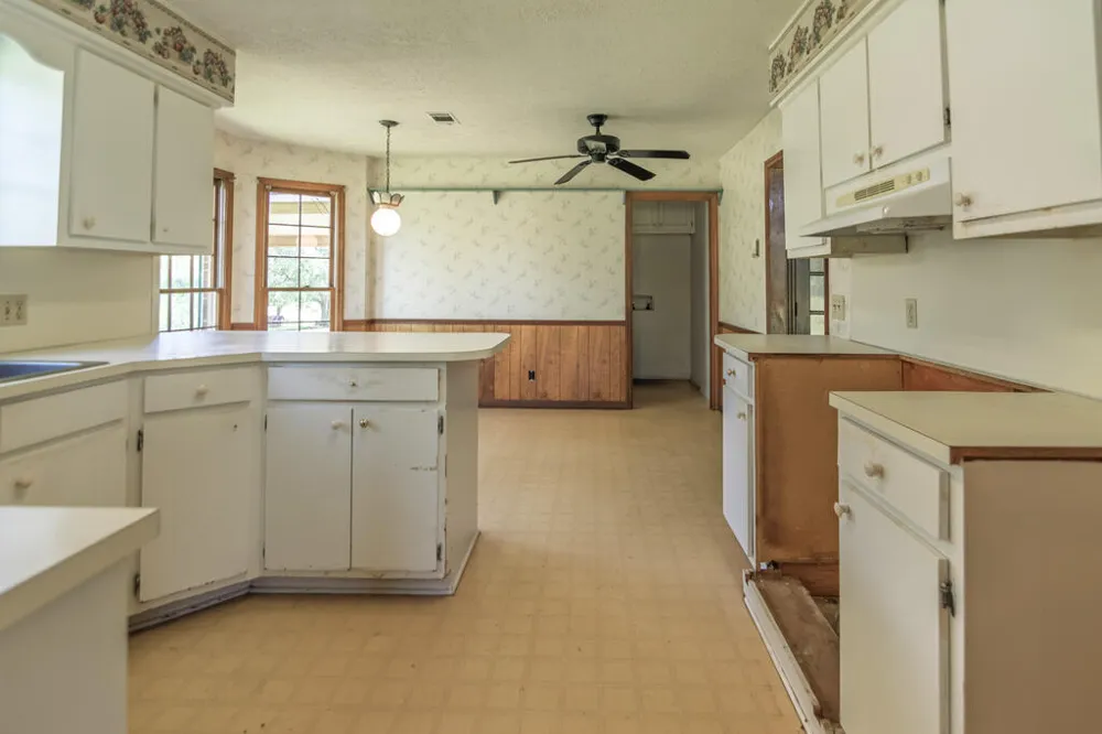 616 Twin Lakes Road Waverly Hall, GA 31831