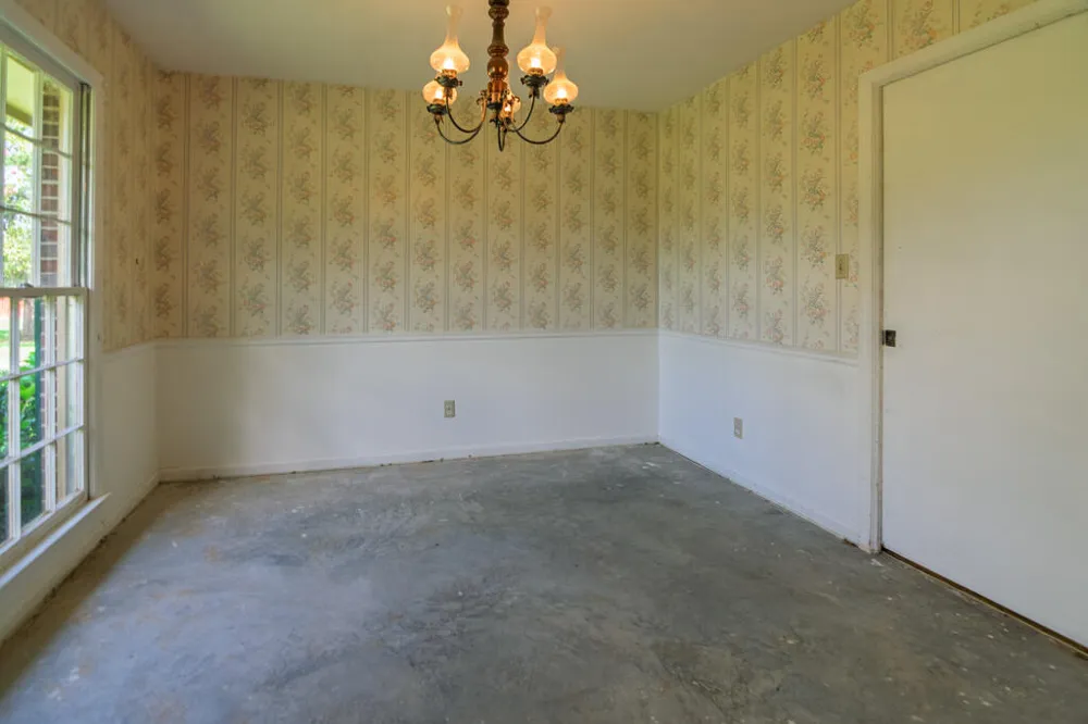 616 Twin Lakes Road Waverly Hall, GA 31831
