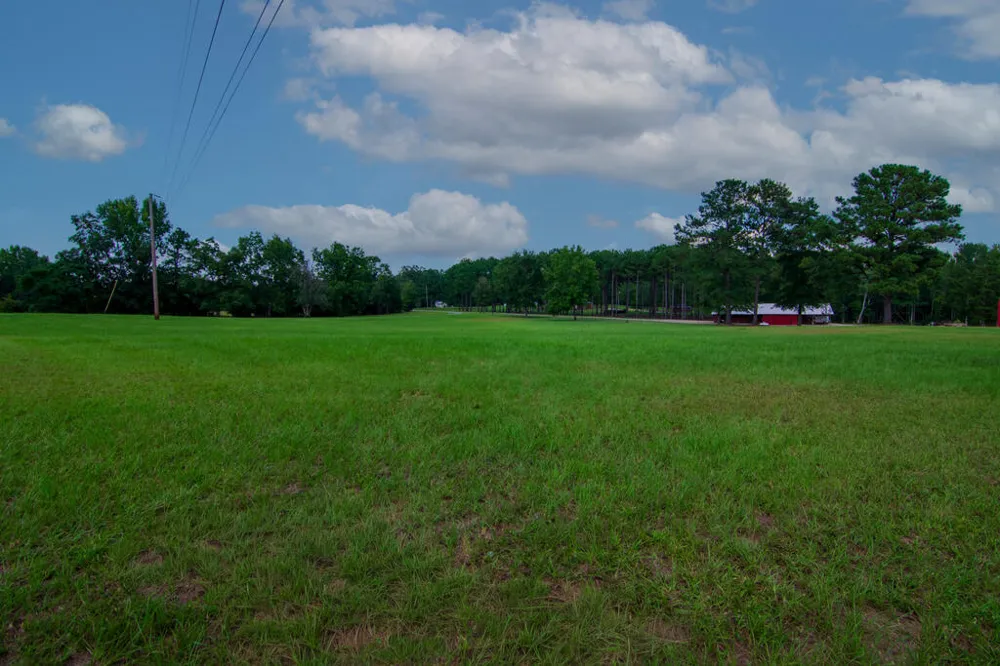 616 Twin Lakes Road Waverly Hall, GA 31831
