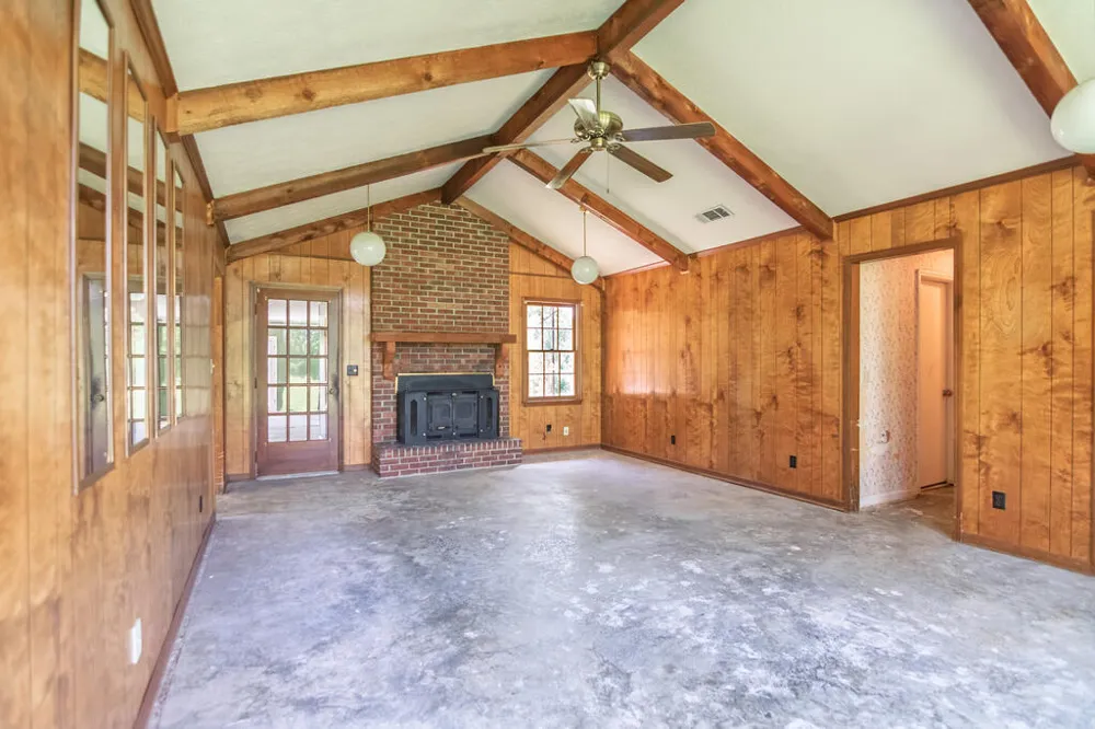 616 Twin Lakes Road Waverly Hall, GA 31831