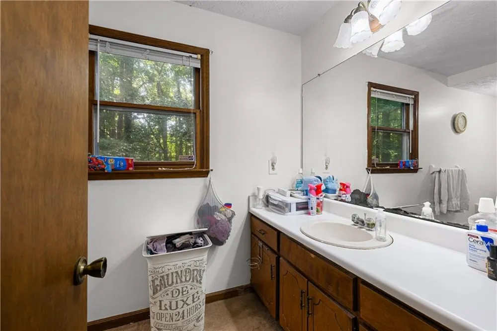 9330 Hidden Hollow Trail Jonesboro, GA 30236