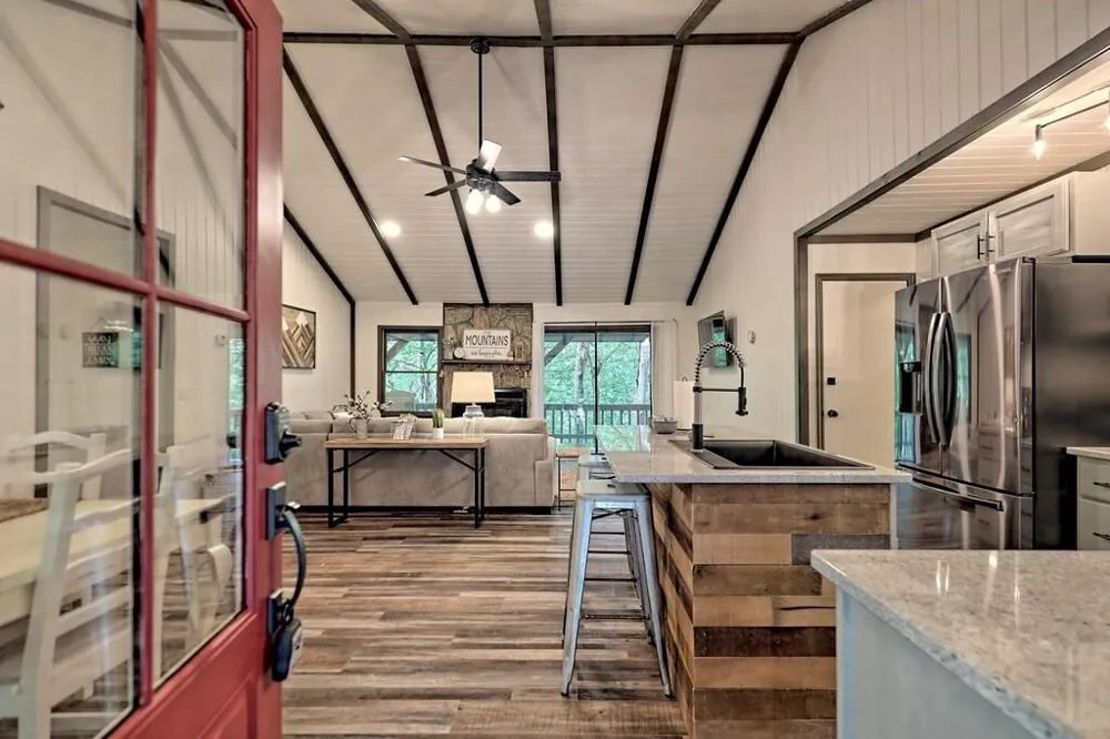 63 Mint Lane Clayton, GA 30525