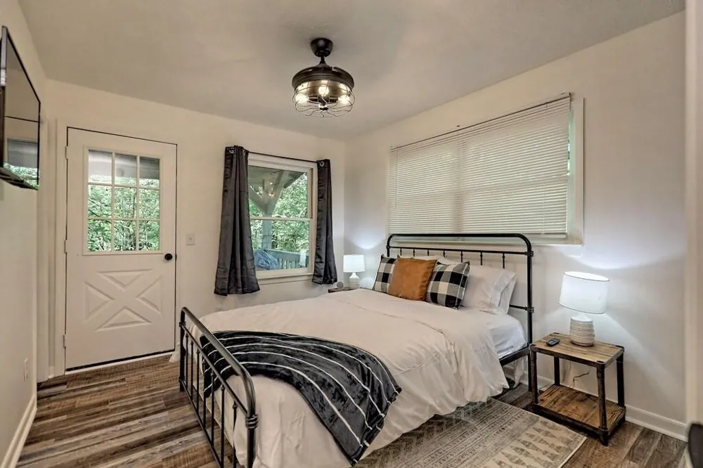 63 Mint Lane Clayton, GA 30525