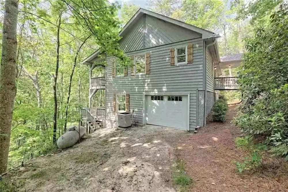 63 Mint Lane Clayton, GA 30525