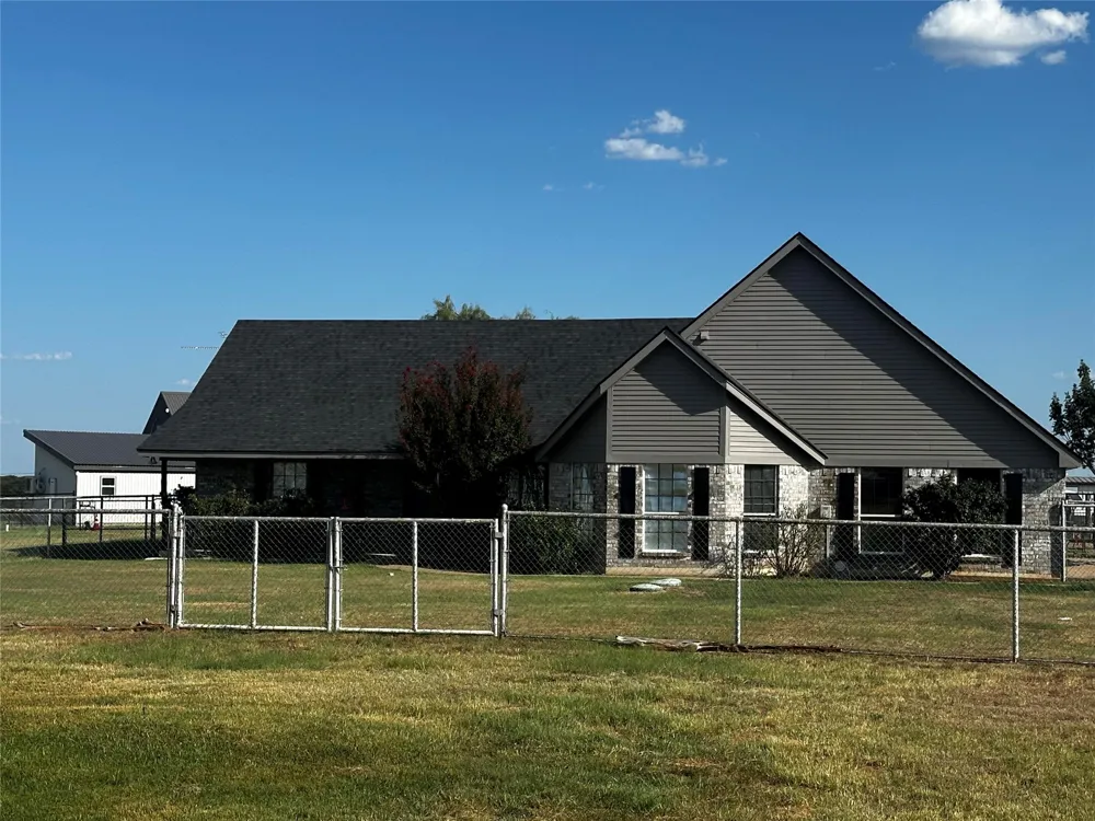 1000 Isa Way Tolar, TX 76476