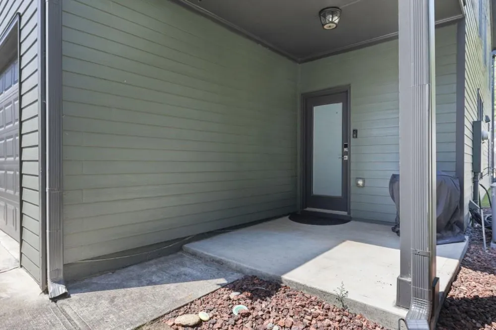 1516 Baxley Pine Trace Suwanee, GA 30024