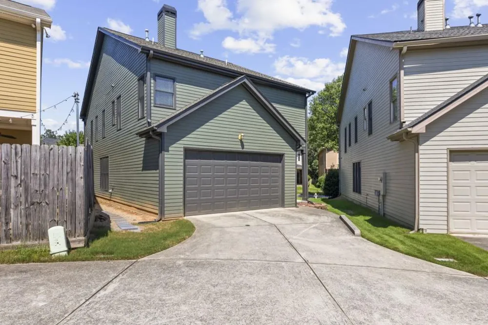 1516 Baxley Pine Trace Suwanee, GA 30024