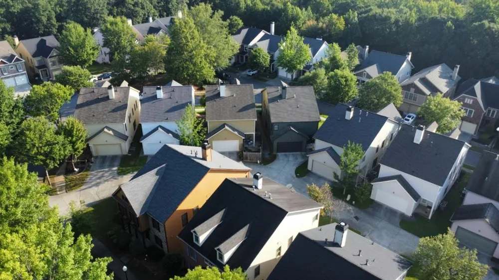 1516 Baxley Pine Trace Suwanee, GA 30024