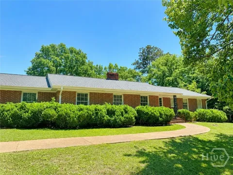 560 Riverview Road