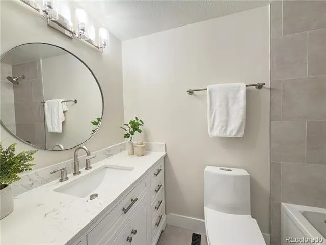 6664 E Easter Place Centennial, CO 80112