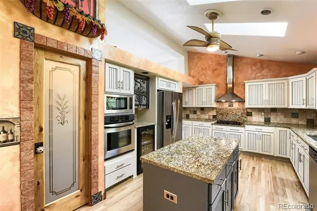 9210 Sugarstone Circle Highlands Ranch, CO 80130