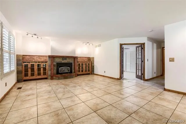 9210 Sugarstone Circle Highlands Ranch, CO 80130