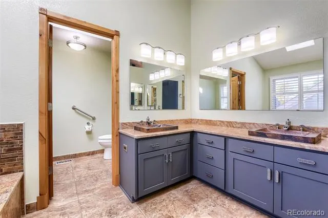 9210 Sugarstone Circle Highlands Ranch, CO 80130