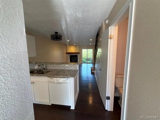 1663 S Blackhawk Way #A Aurora, CO 80012