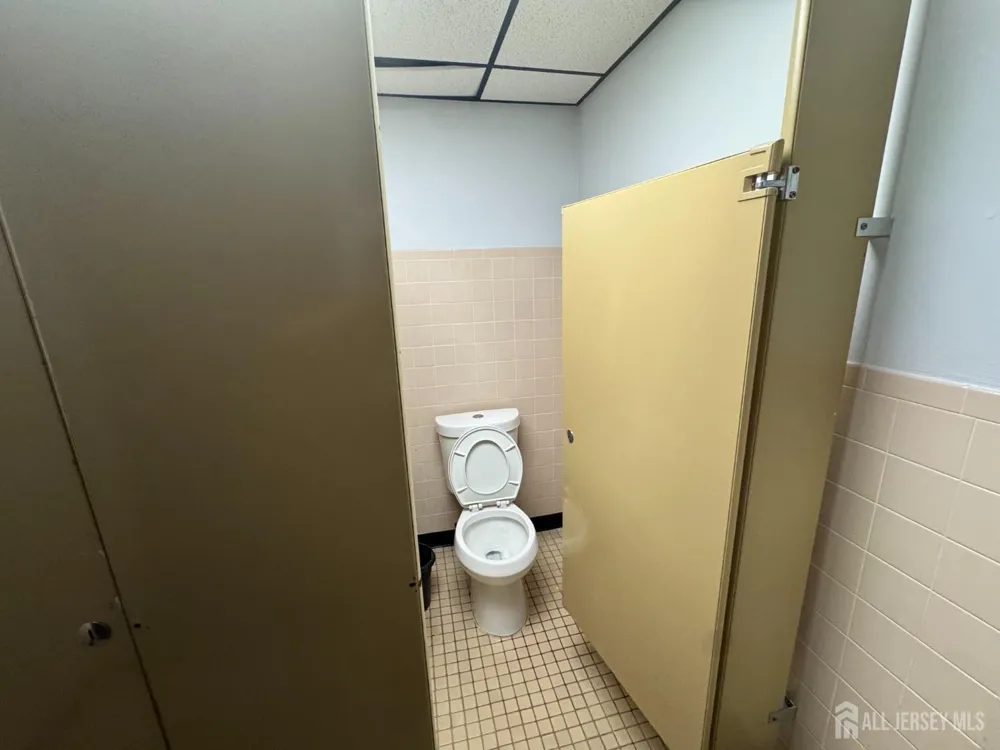 715 Somerset Street #202 Franklin Twsp, NJ 08873