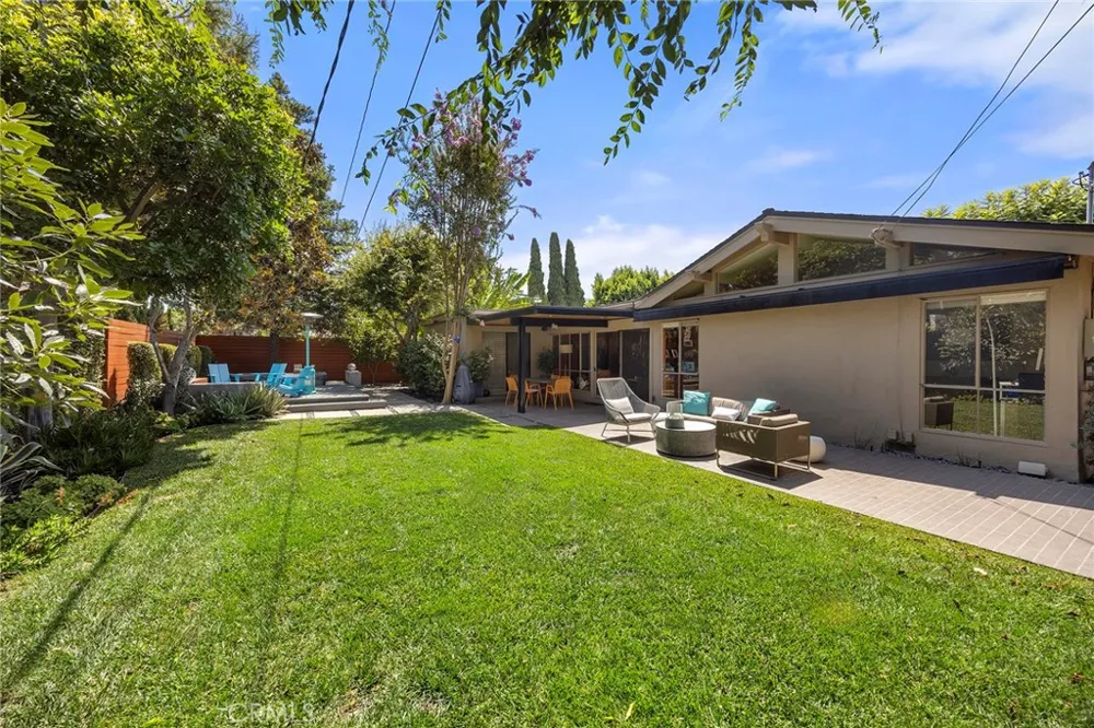 17881 Arbolada Tustin, CA 92780