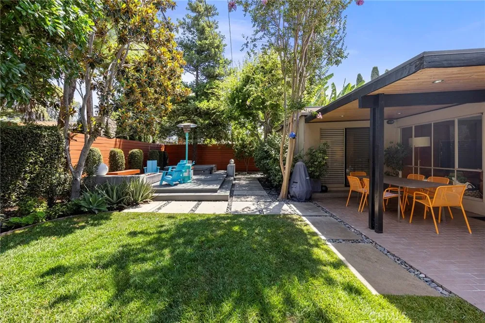 17881 Arbolada Tustin, CA 92780