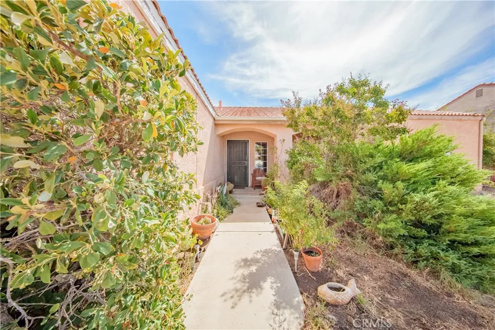12391 Chuckwalla Victorville, CA 92395