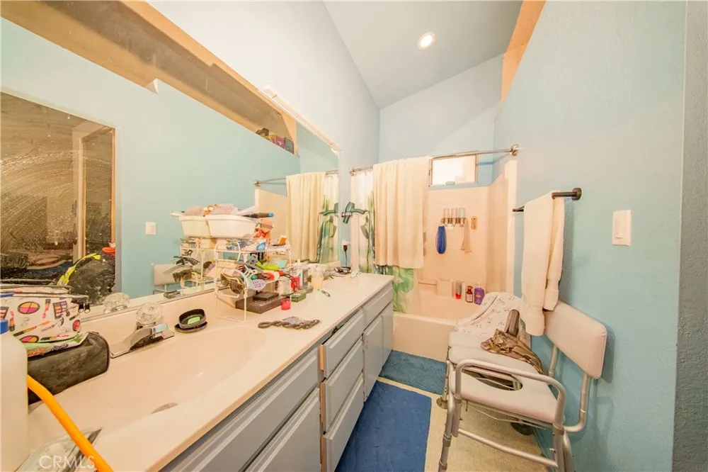 12391 Chuckwalla Victorville, CA 92395