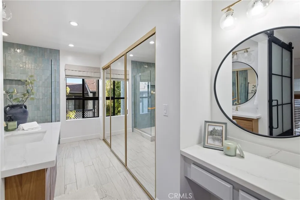 2108 Vanderbilt Lane #E Redondo Beach, CA 90278