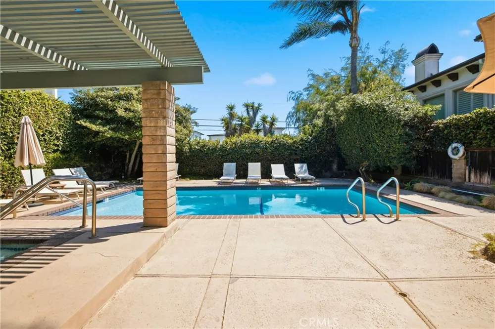 2108 Vanderbilt Lane #E Redondo Beach, CA 90278