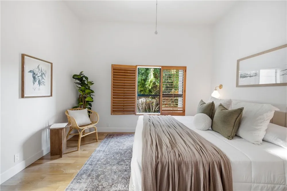 2108 Vanderbilt Lane #E Redondo Beach, CA 90278