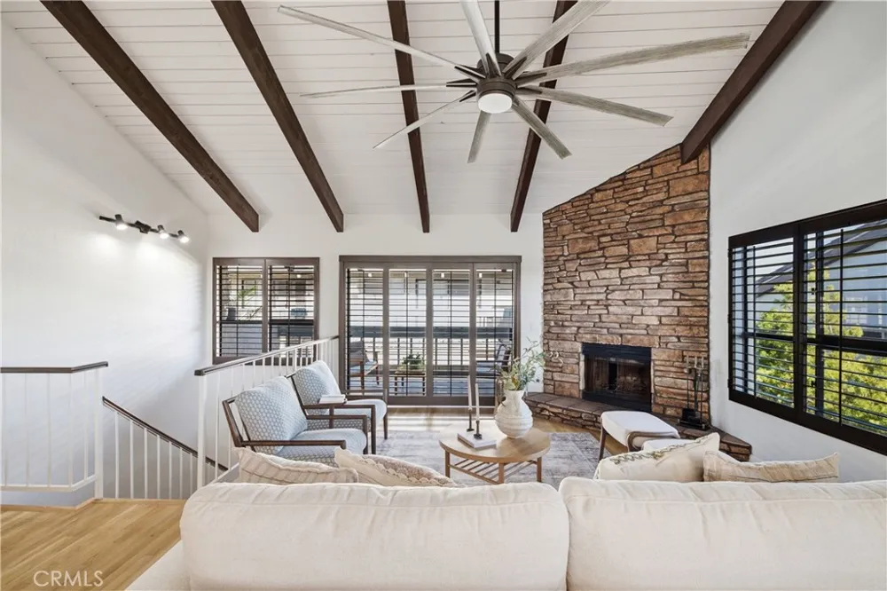 2108 Vanderbilt Lane #E Redondo Beach, CA 90278
