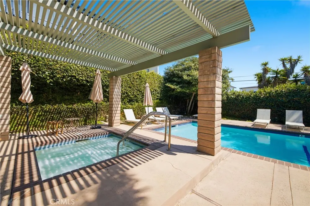 2108 Vanderbilt Lane #E Redondo Beach, CA 90278
