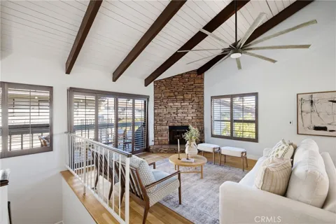 2108 Vanderbilt #E