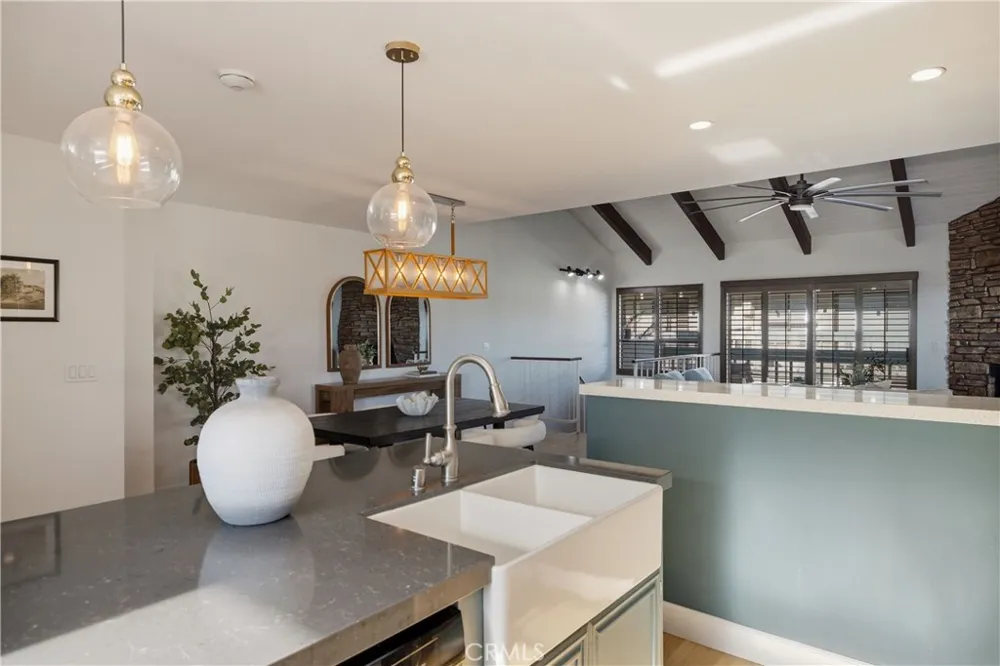 2108 Vanderbilt Lane #E Redondo Beach, CA 90278