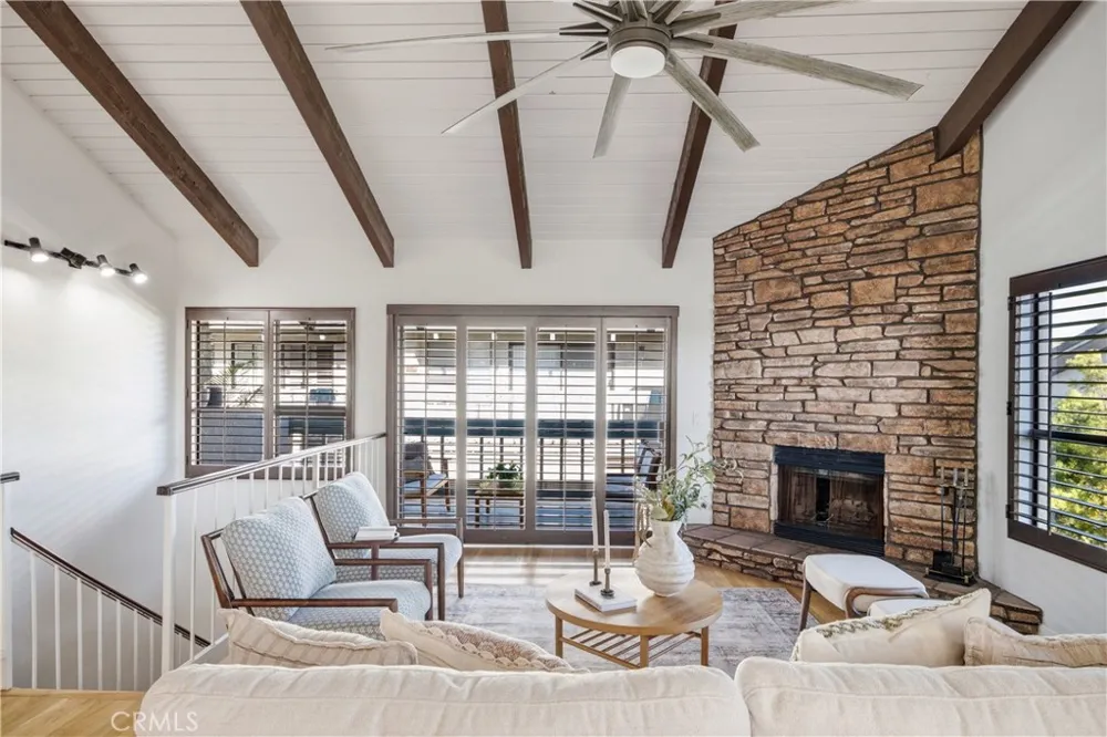 2108 Vanderbilt Lane #E Redondo Beach, CA 90278