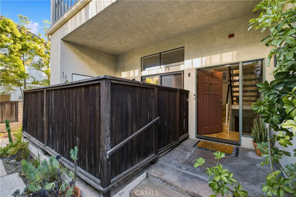 2108 Vanderbilt Lane #E Redondo Beach, CA 90278