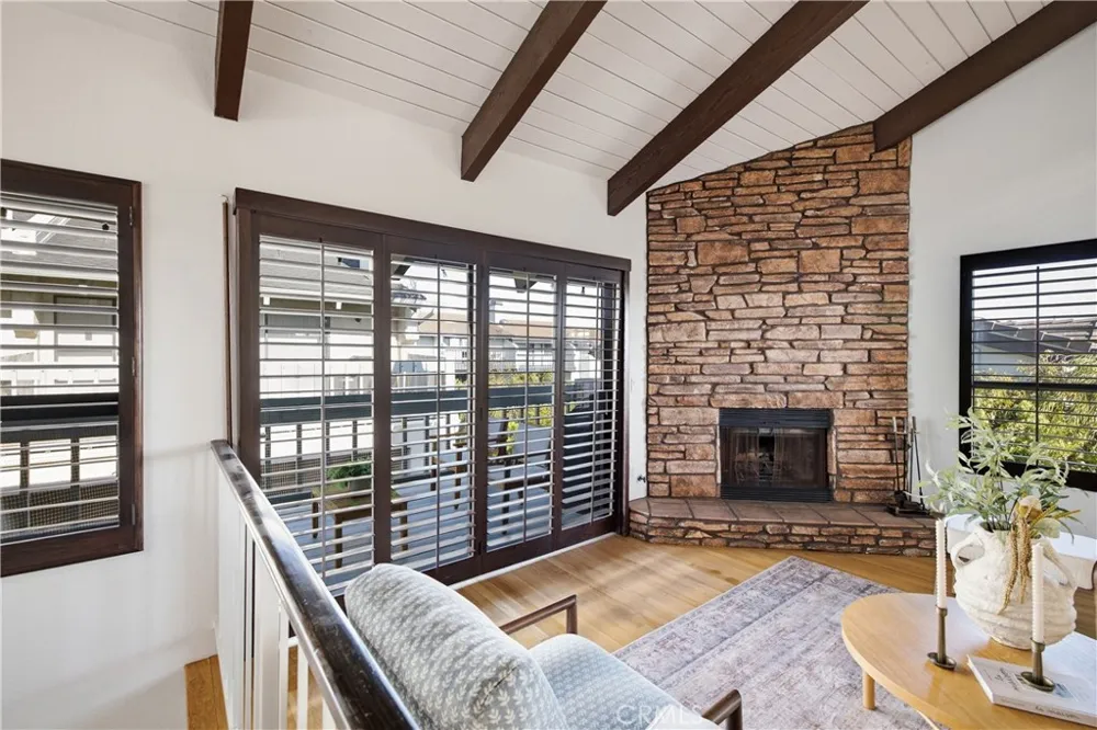 2108 Vanderbilt Lane #E Redondo Beach, CA 90278