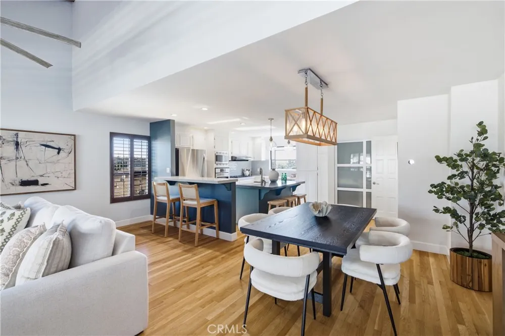 2108 Vanderbilt Lane #E Redondo Beach, CA 90278