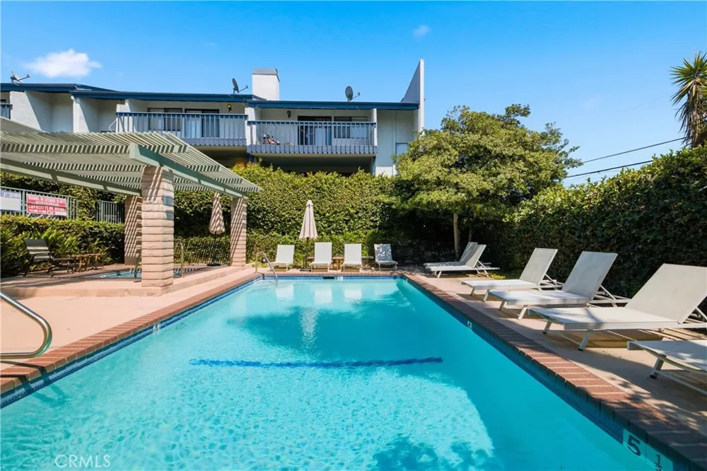 2108 Vanderbilt Lane #E Redondo Beach, CA 90278
