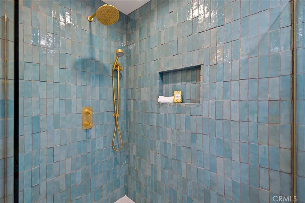 2108 Vanderbilt Lane #E Redondo Beach, CA 90278