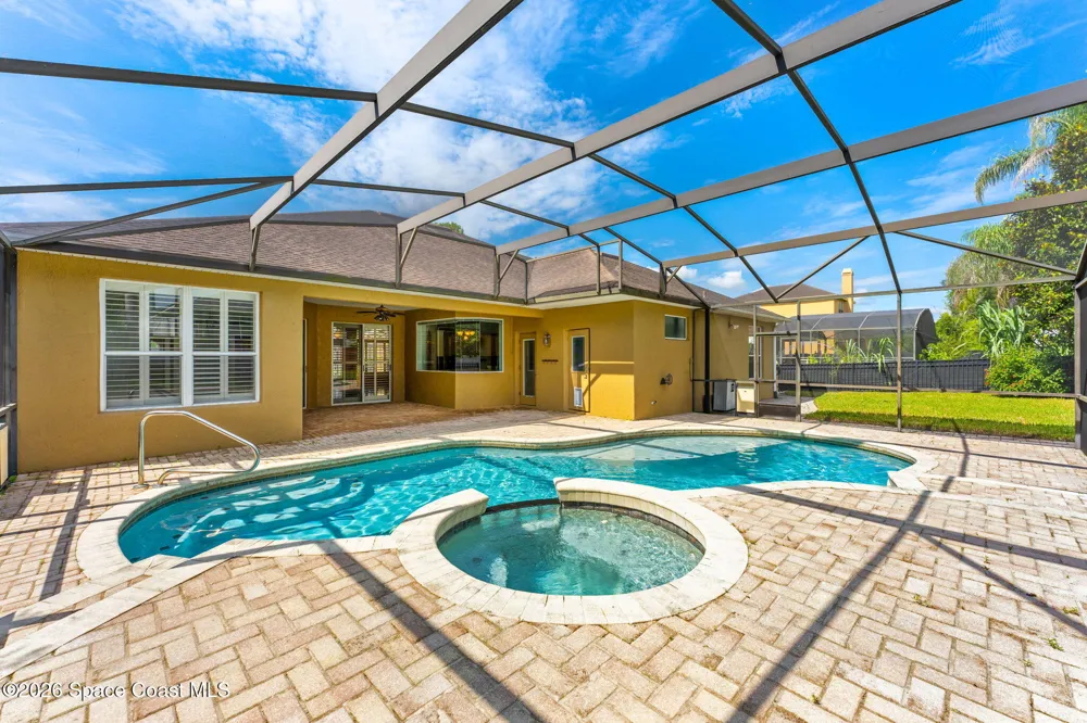 426 Palm Crest Lane Lake Mary, FL 32746