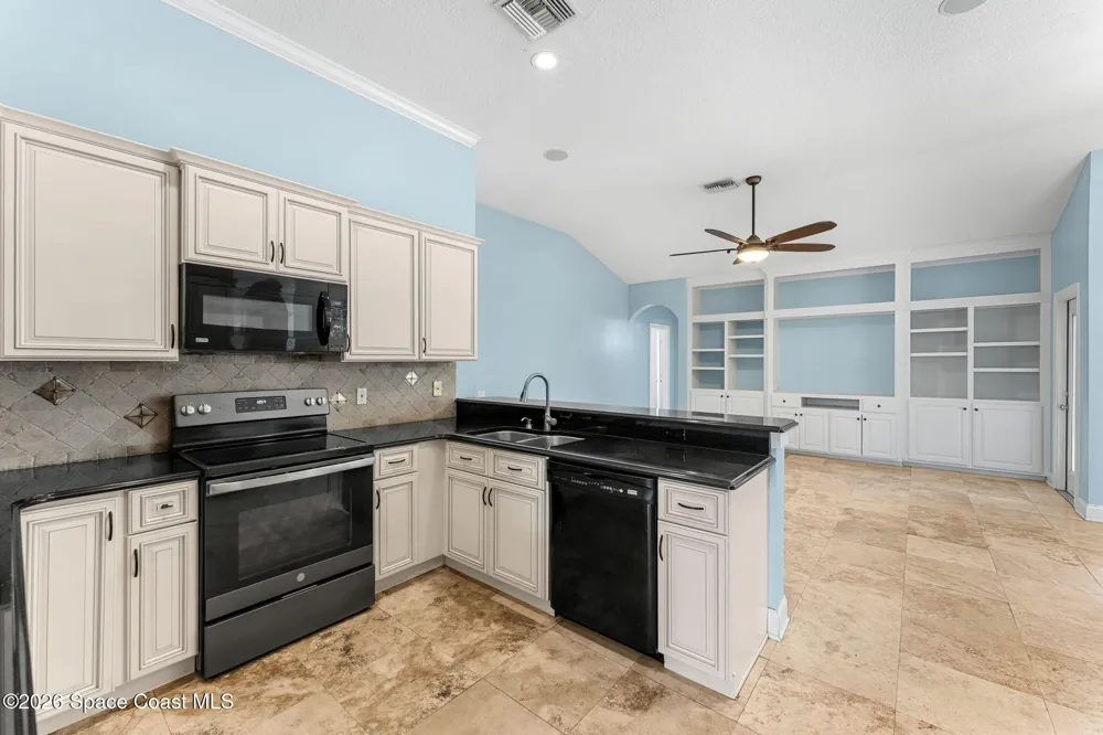 426 Palm Crest Lane Lake Mary, FL 32746