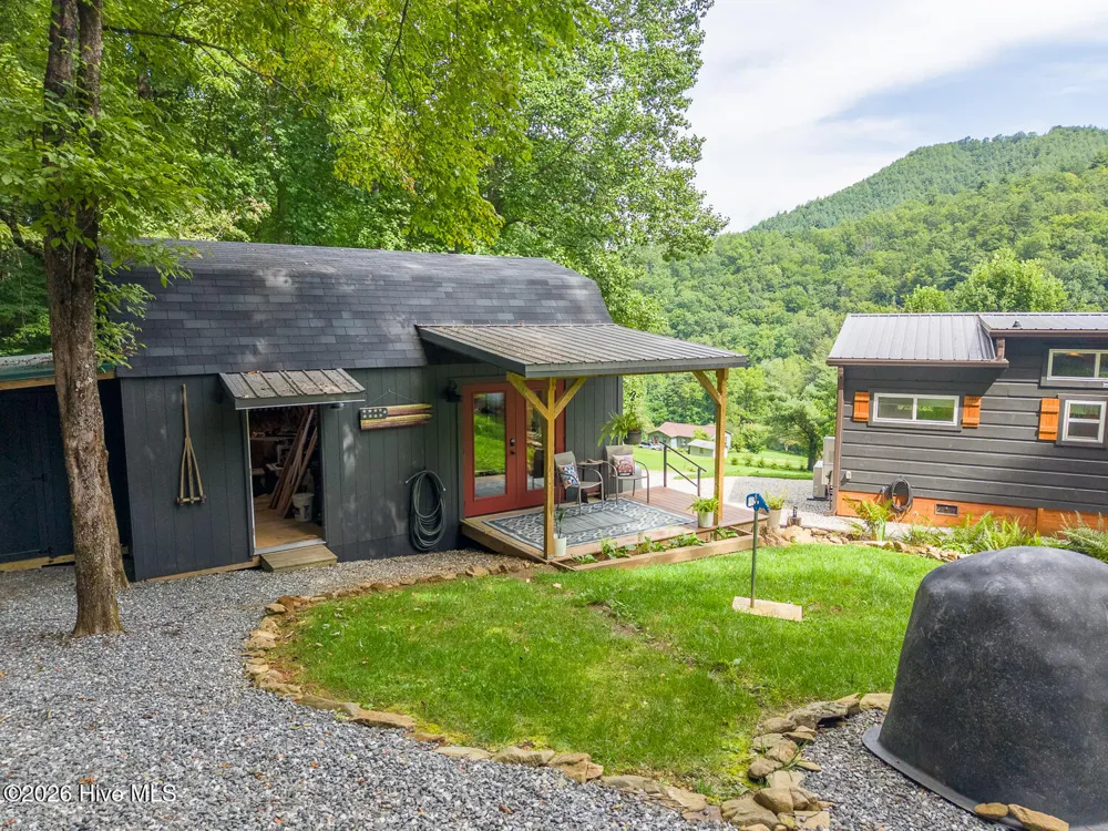 3454 Franks Creek Road Robbinsville, NC 28771