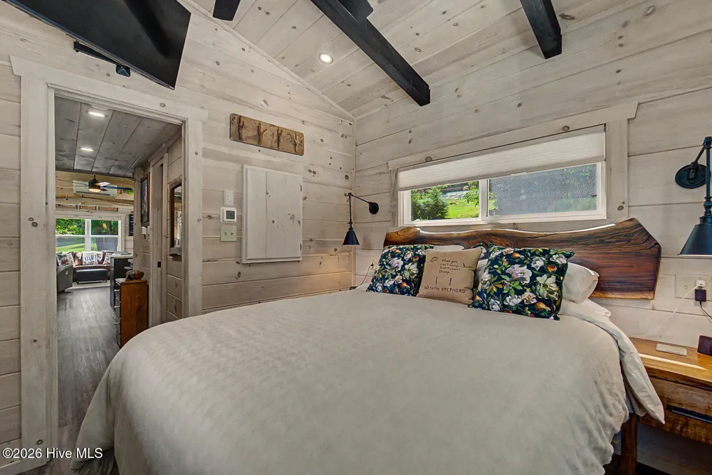 3454 Franks Creek Road Robbinsville, NC 28771