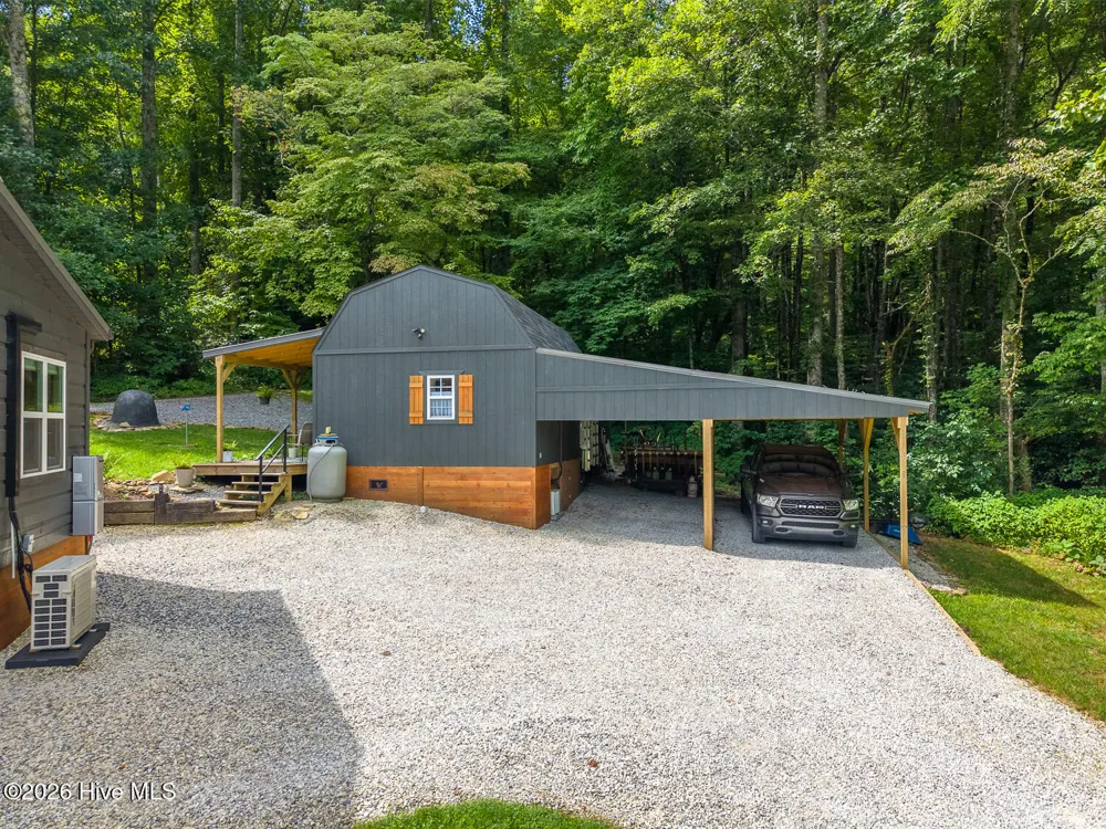 3454 Franks Creek Road Robbinsville, NC 28771