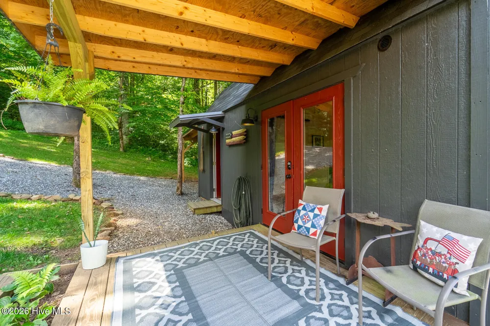 3454 Franks Creek Road Robbinsville, NC 28771