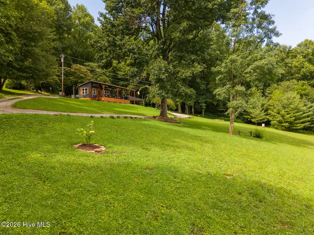 3454 Franks Creek Road Robbinsville, NC 28771