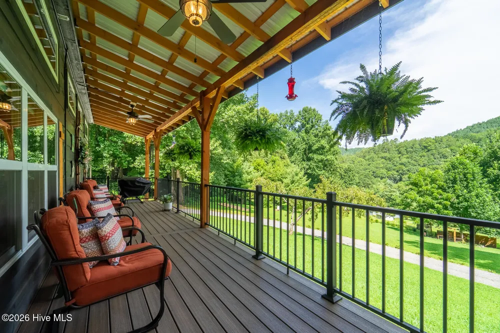 3454 Franks Creek Road Robbinsville, NC 28771