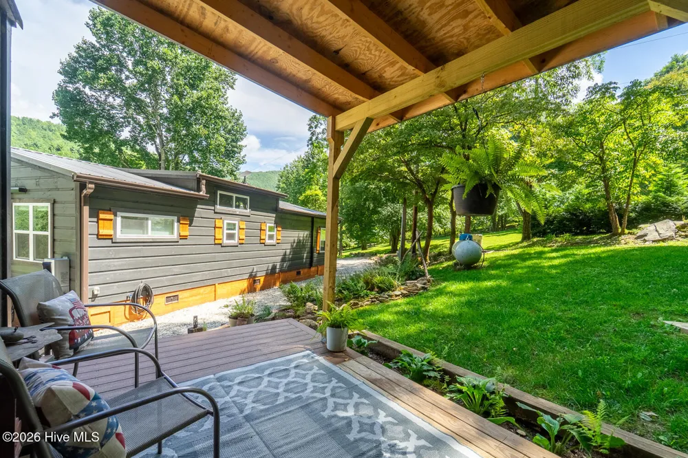 3454 Franks Creek Road Robbinsville, NC 28771