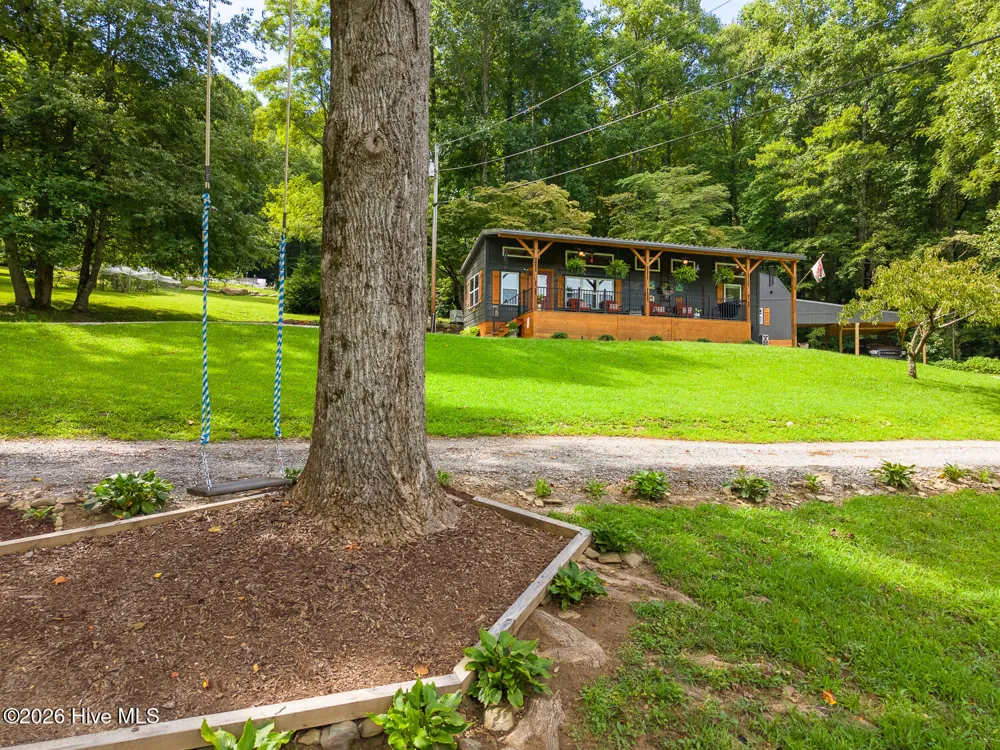 3454 Franks Creek Road Robbinsville, NC 28771